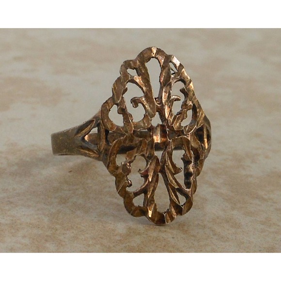 Vintage Sterling Open Work Shield Ring , Size 7 3/4 - Picture 10 of 10